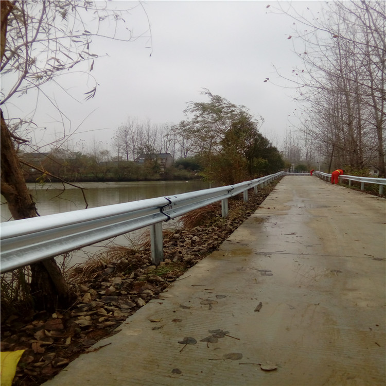 浙江公路護欄多少錢一米？